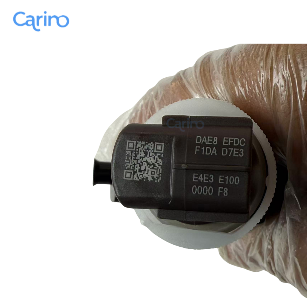 295050-1050 16600-5X30A Diesel Injector 